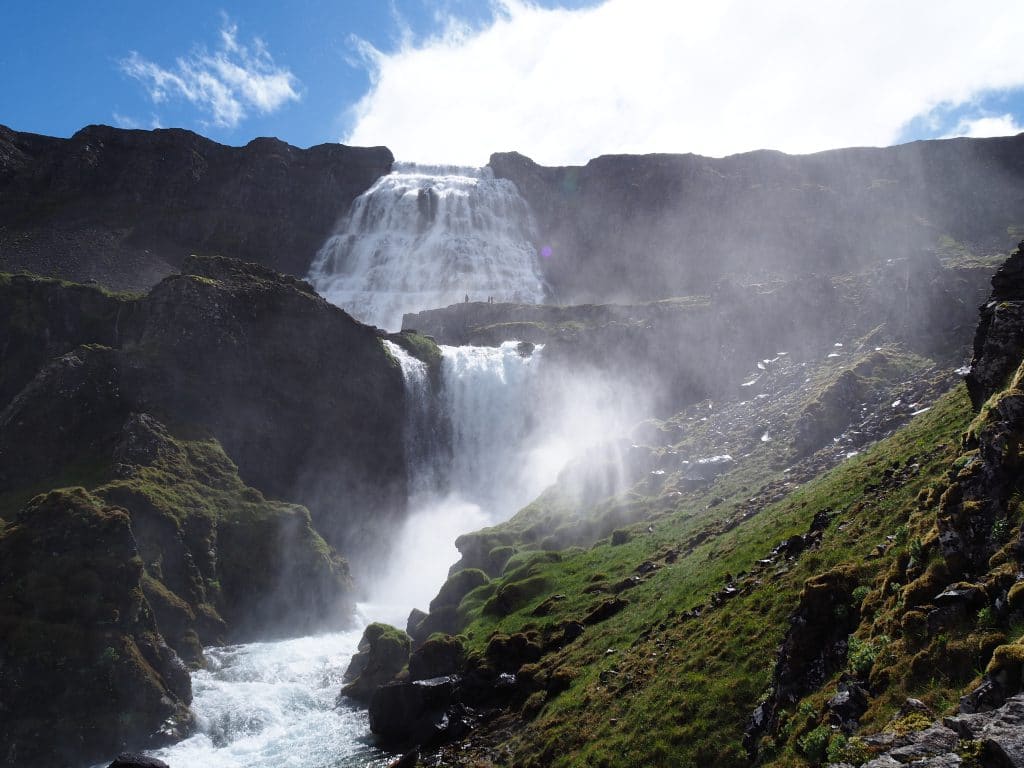 La cascade de Dynjandi dans les fjords de l'Ouest.