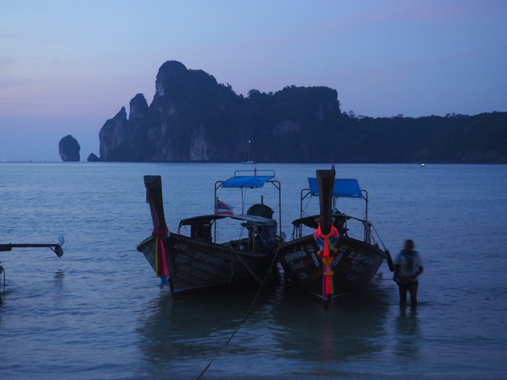 Plage de Ko Phi Phi idéal pour les famille