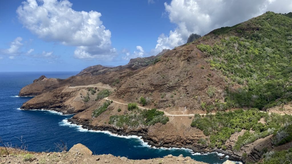 Les falaises de Hiva Oa