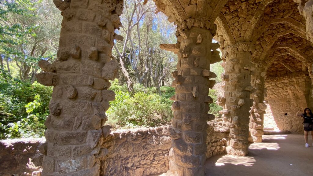 Architecture et nature se marient à merveille au parc Guell