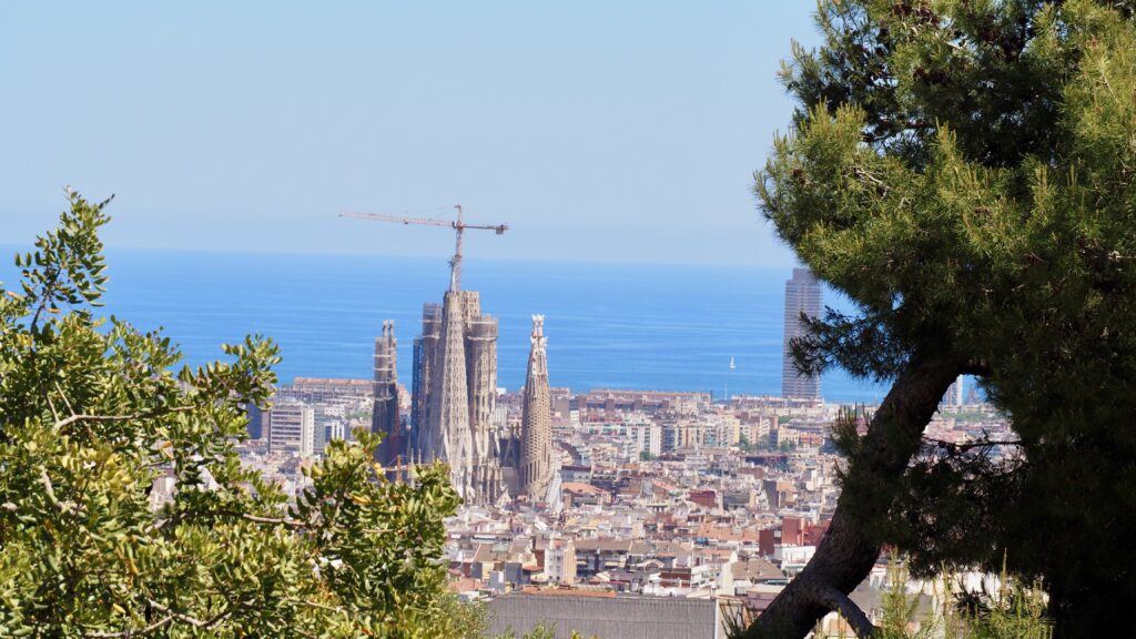 Vue sur Barcelone depuis le parc Guell