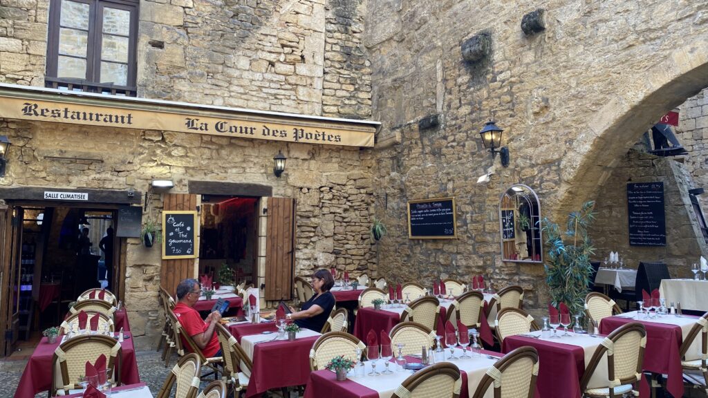 La cour des poètes Sarlat